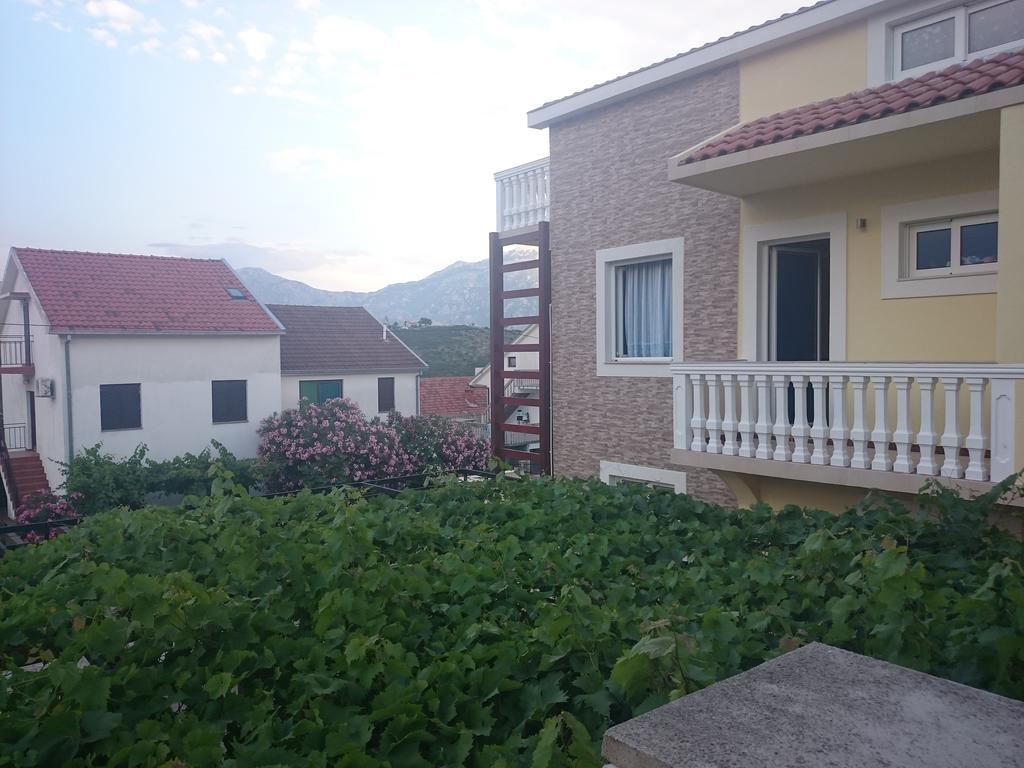 Apartments Sandra Tivat Exterior foto
