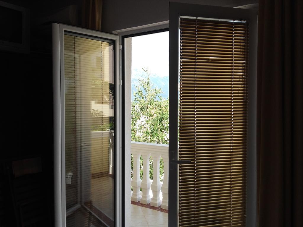 Apartments Sandra Tivat Exterior foto